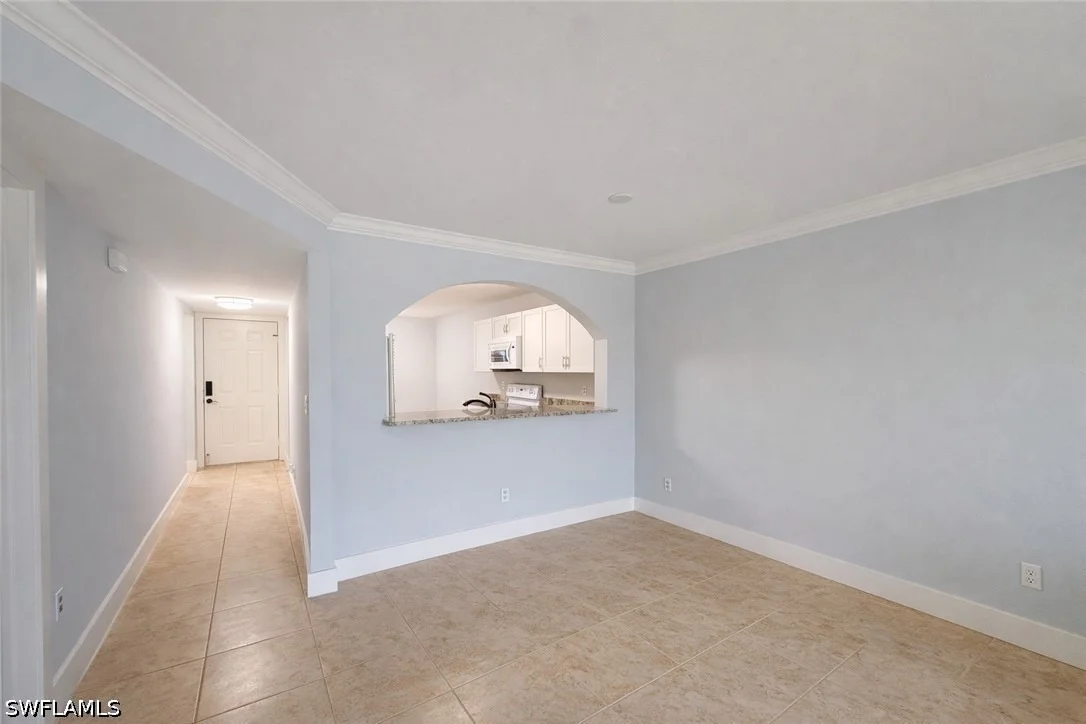 Photo of Unit E104 at 534 Augusta Boulevard