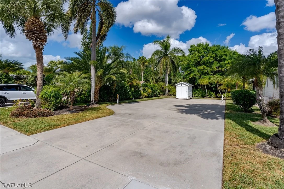 Photo of 1076 Diamond Lake Circle