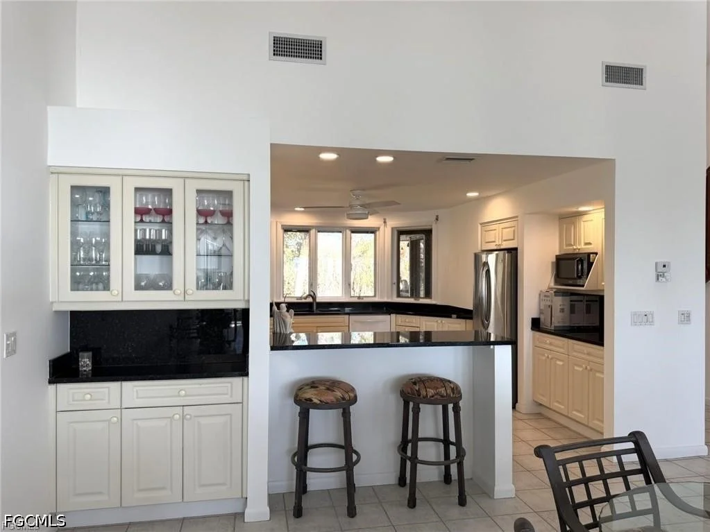Photo of 484 Gulf Bend Drive