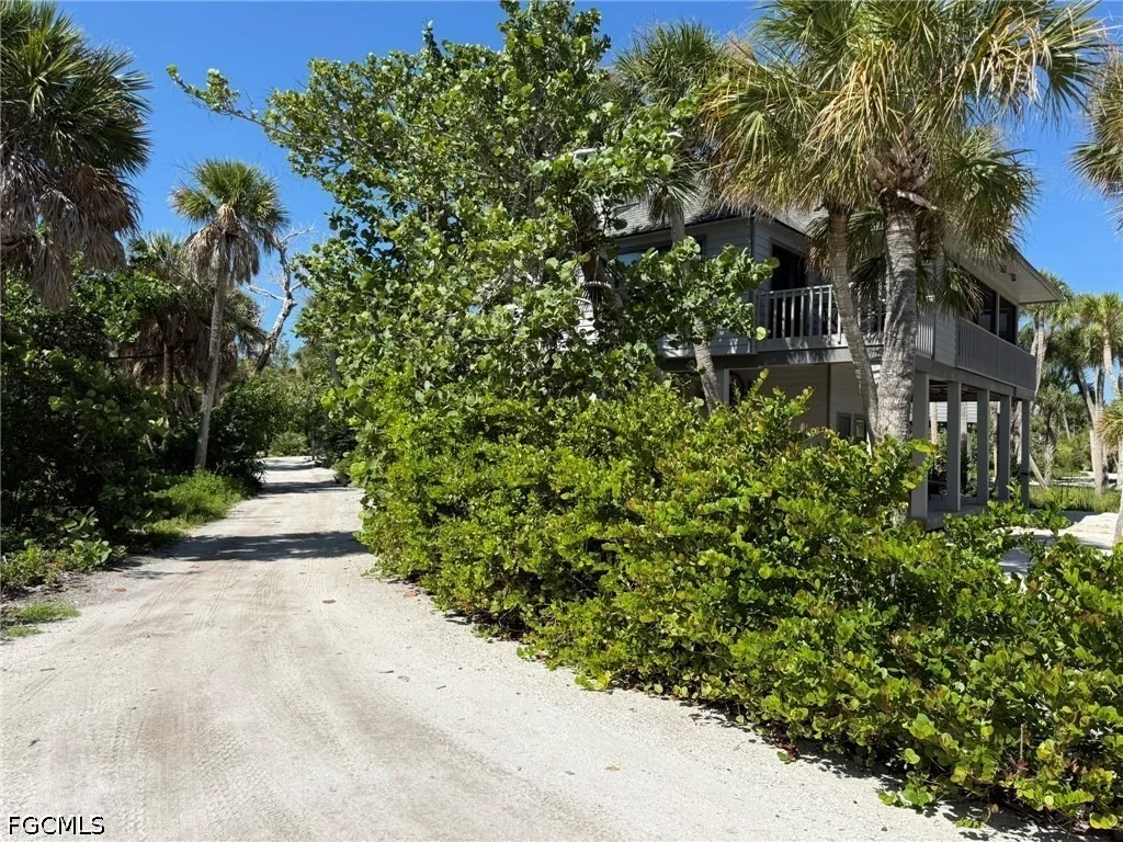 Photo of 4486 Hammock Court