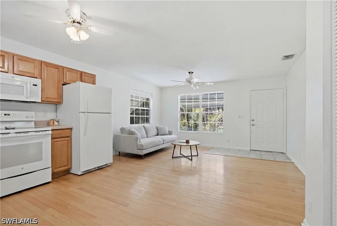 Photo of 150 Logan Boulevard N