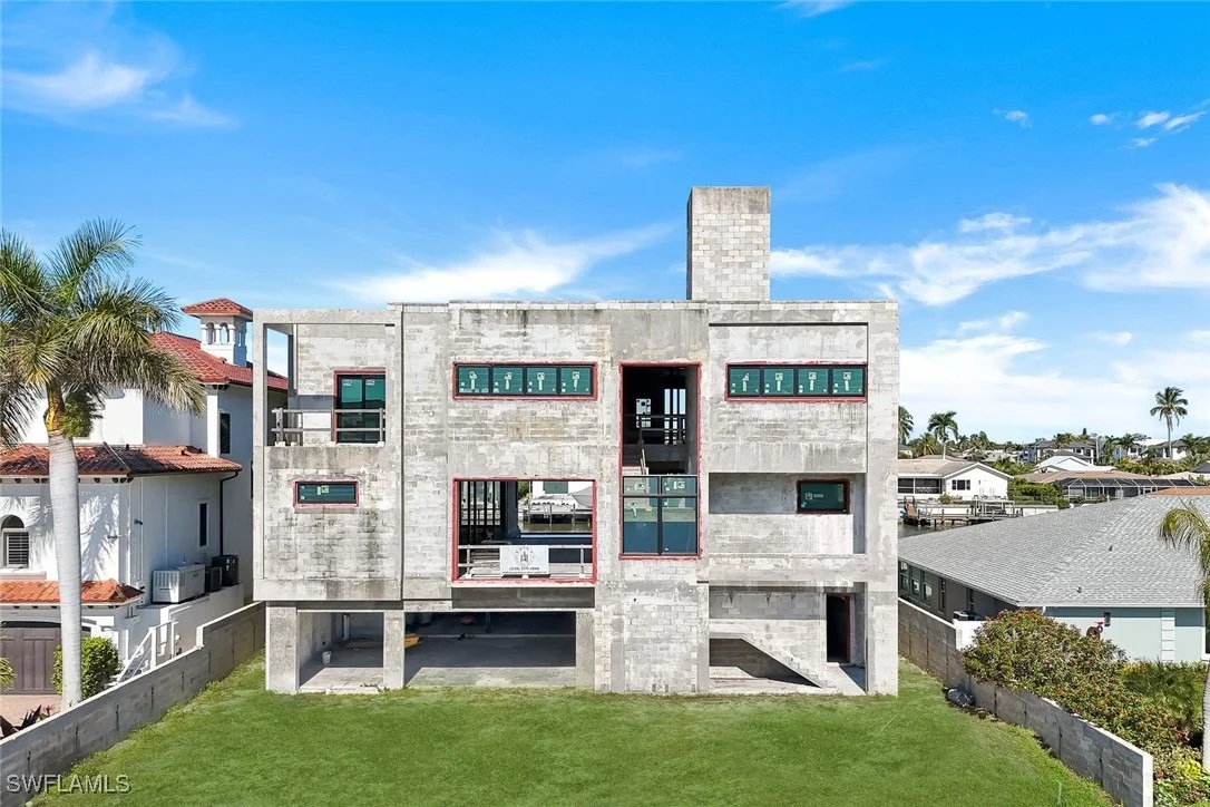 Photo of 415 Seabee Avenue