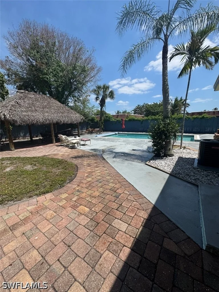 Photo of 2662 Mangrove Street