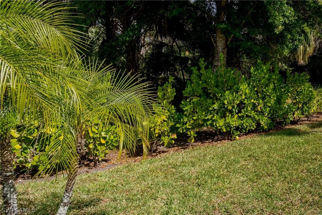 Photo of 1076 Diamond Lake Circle