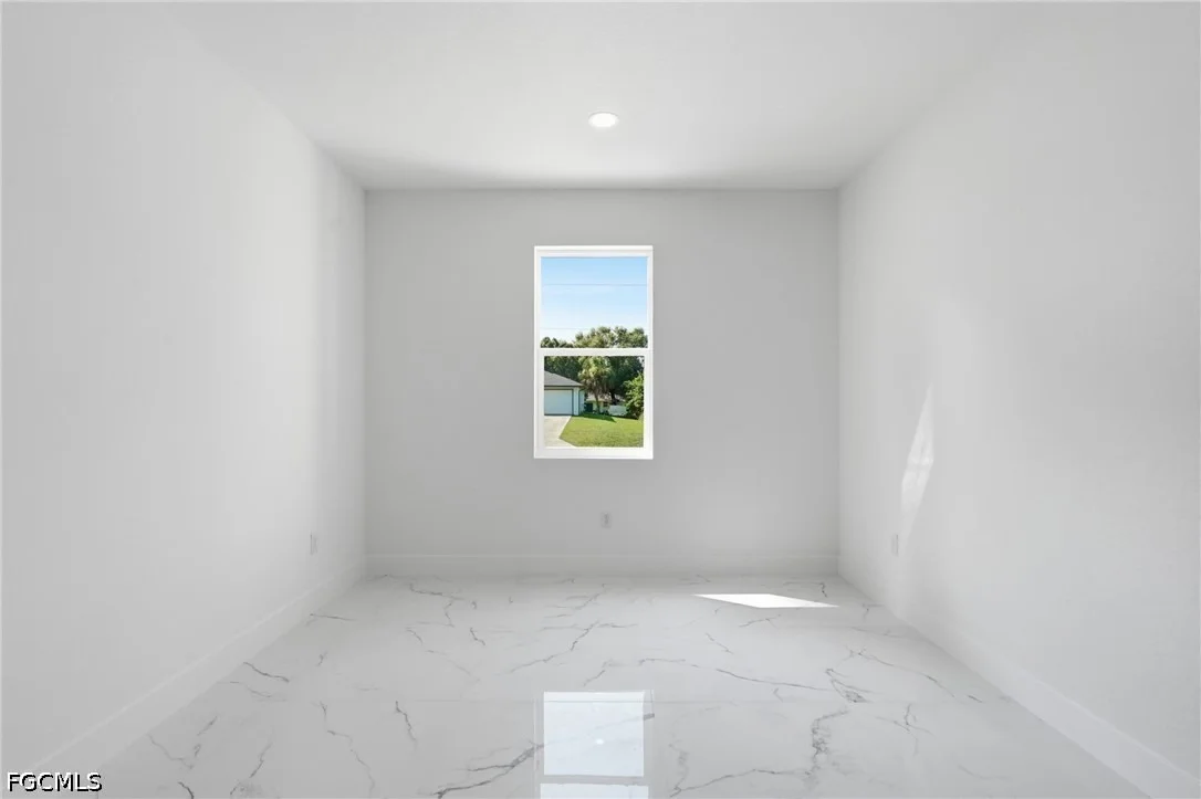 Photo of 156 Carousel Avenue