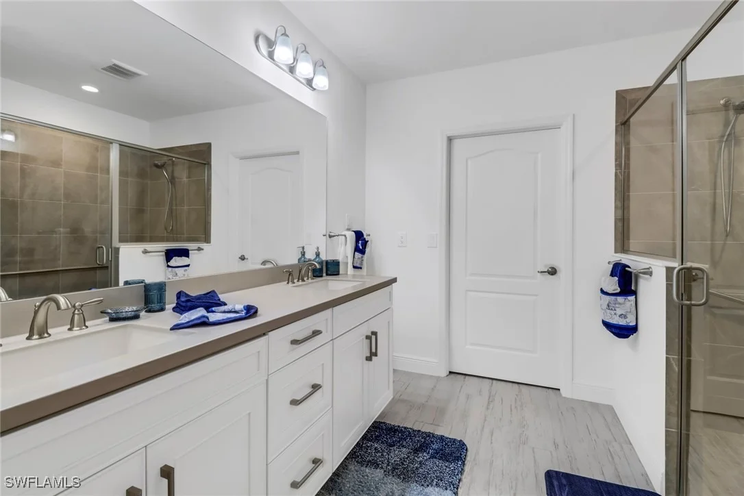 Photo of Unit 1801 at 6953 Avalon Circle