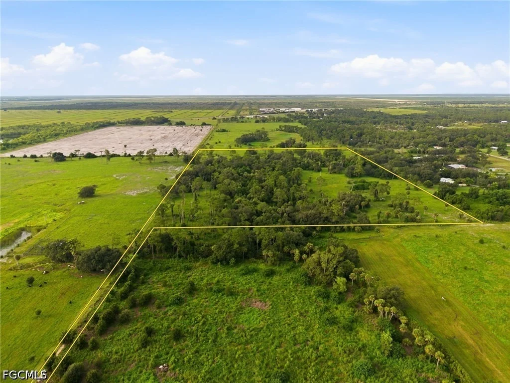 Photo of 3291 Fort Denaud Road
