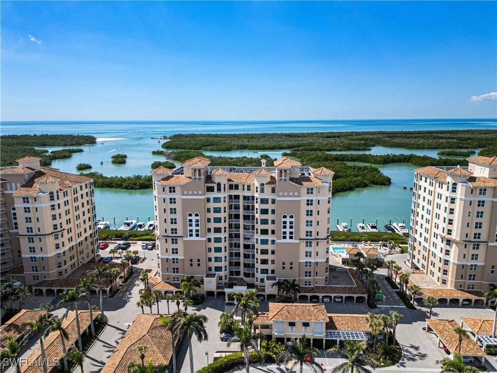 Photo of Unit B702 at 435 Dockside Drive