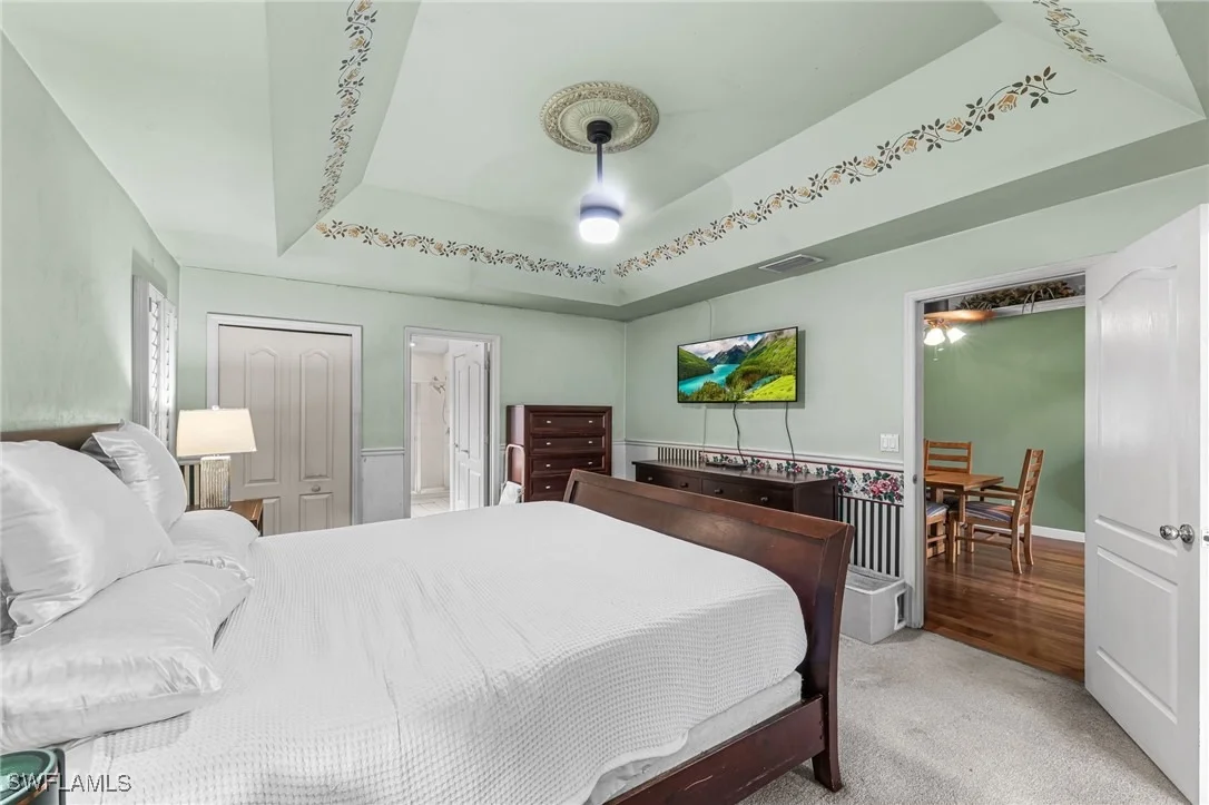 Photo of 380 Ashbury Way