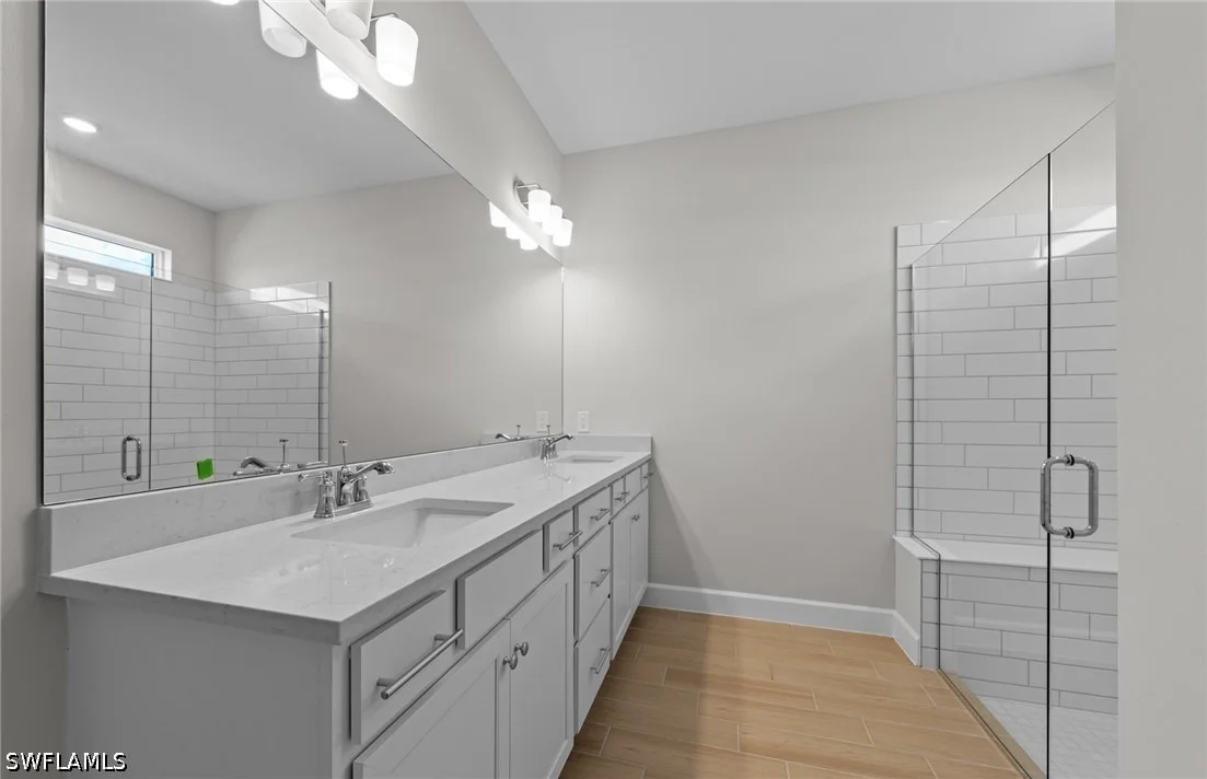 Photo of 44589 Emerald Street