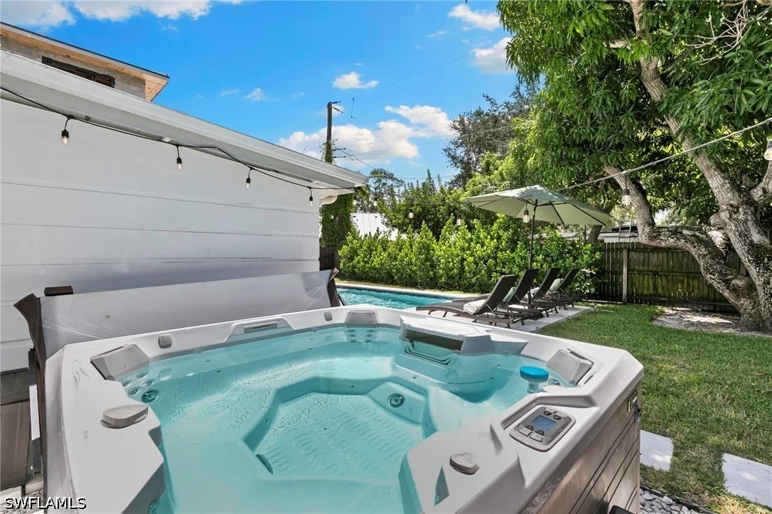 Photo of 2160 Holiday Lane