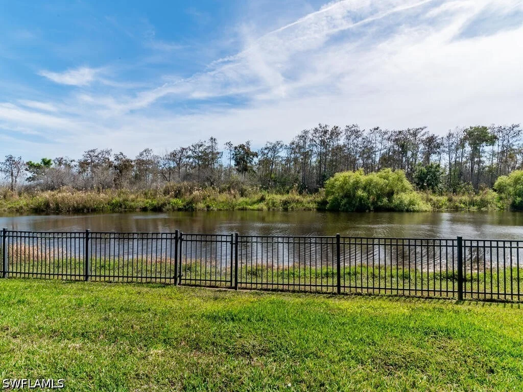 Photo of 18421 Royal Hammock Boulevard