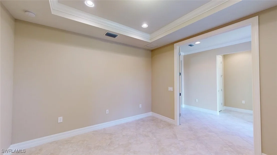 Photo of 6252 Victory Drive