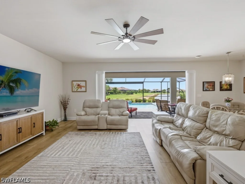 Photo of 4010 E Hampton Circle