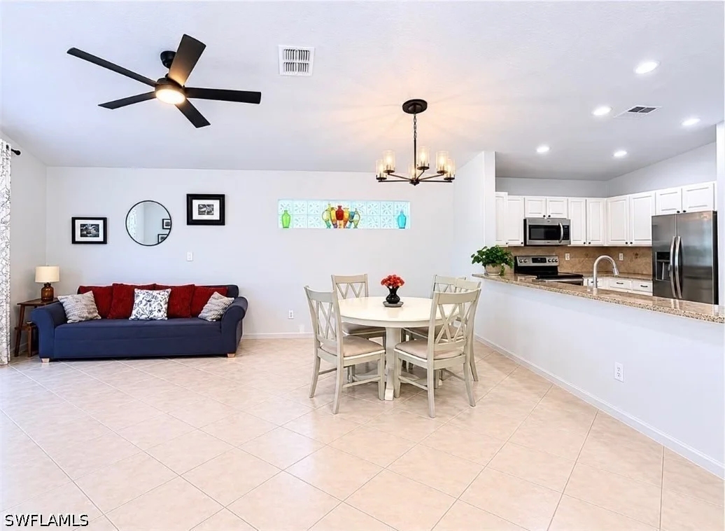 Photo of 713 Crossfield Circle