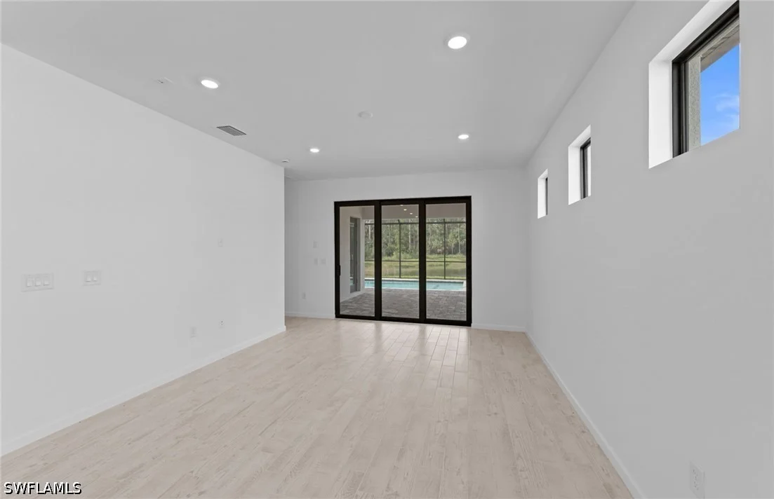 Photo of 2121 Seville Lane