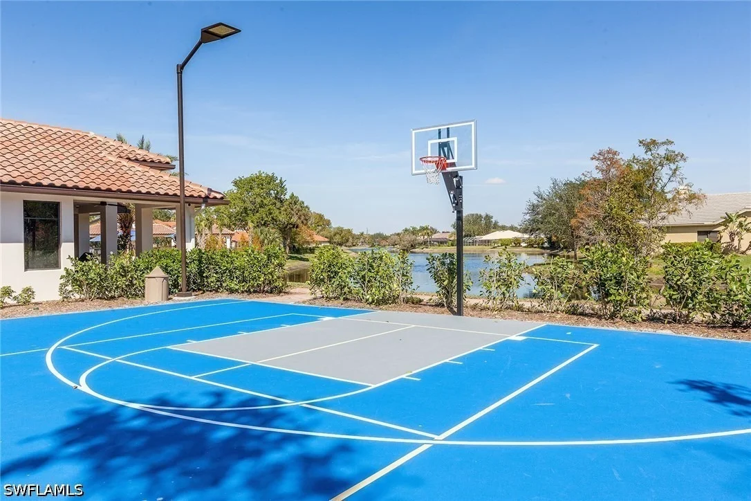 Photo of 2036 Laguna Way