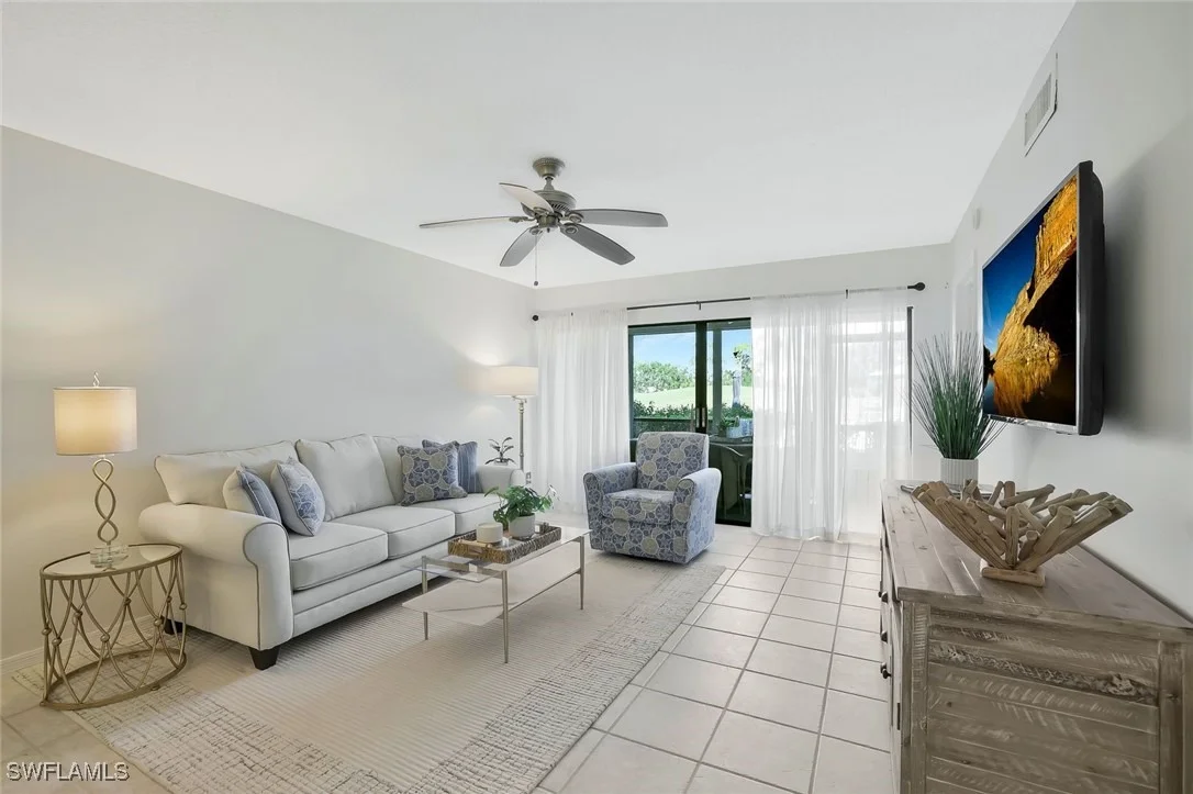 Photo of Unit 6014 at 601 Augusta Boulevard