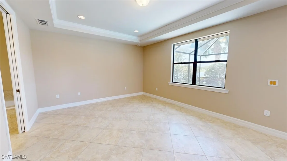Photo of 6252 Victory Drive