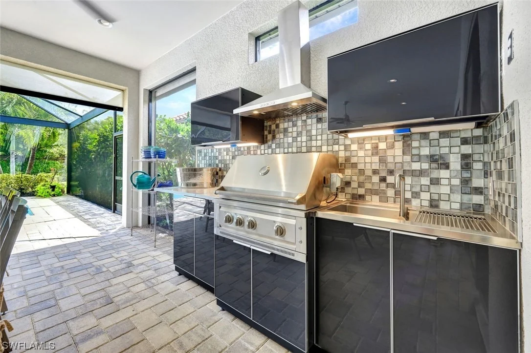 Photo of 10163 Coconut Road