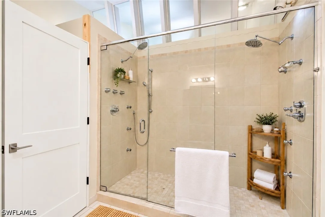 Photo of 11 Capri Boulevard