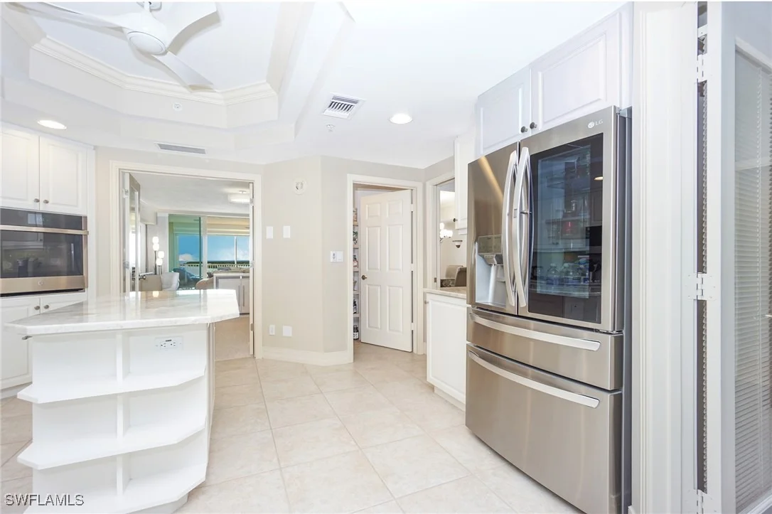 Photo of Unit B803 at 435 Dockside Drive