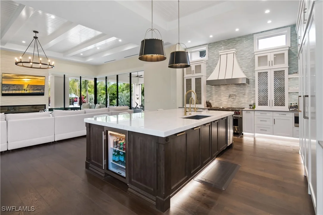 Photo of 882 CASSENA Road