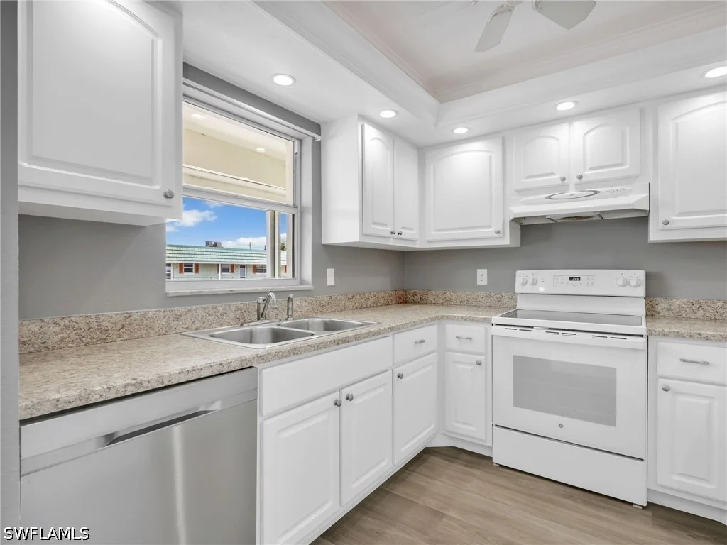 Photo of Unit 8A at 300 Valley Stream Drive