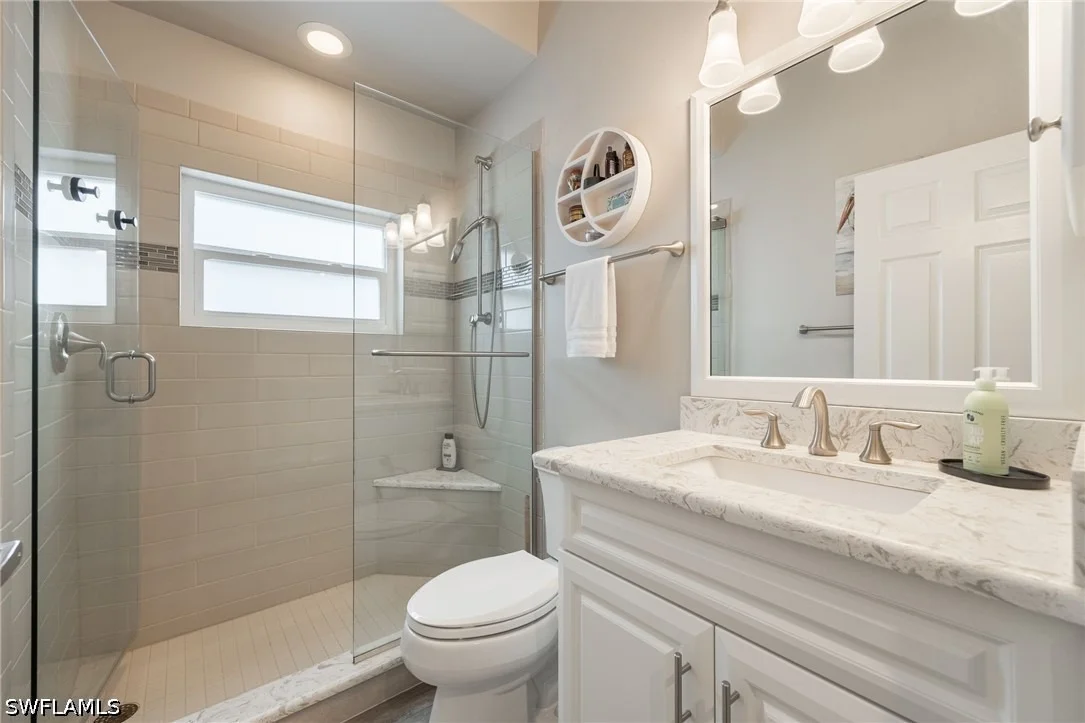 Photo of Unit 201 at 624 Windsor Square