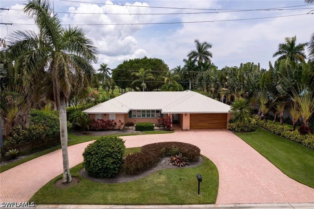 Photo of 520 Harbour Drive