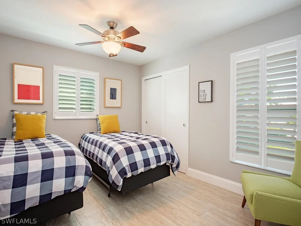 Photo of 3165 Lakeview Drive