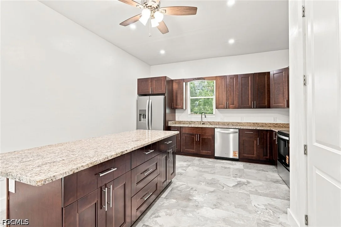 Photo of 1853 Della Drive