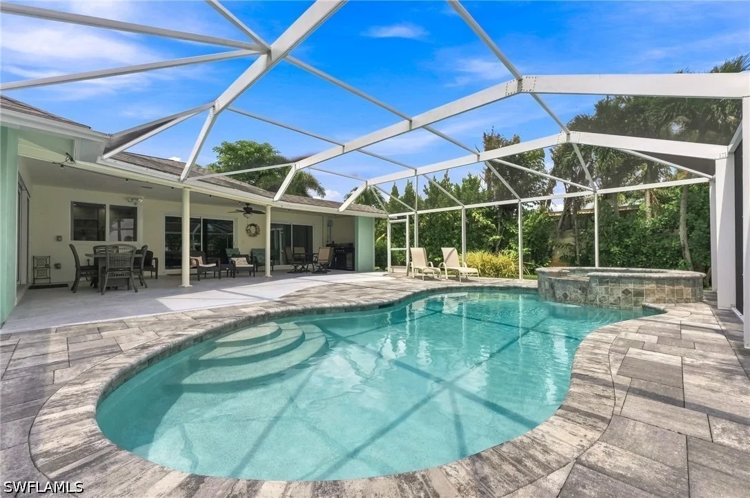 Photo of 350 Pinehurst Circle