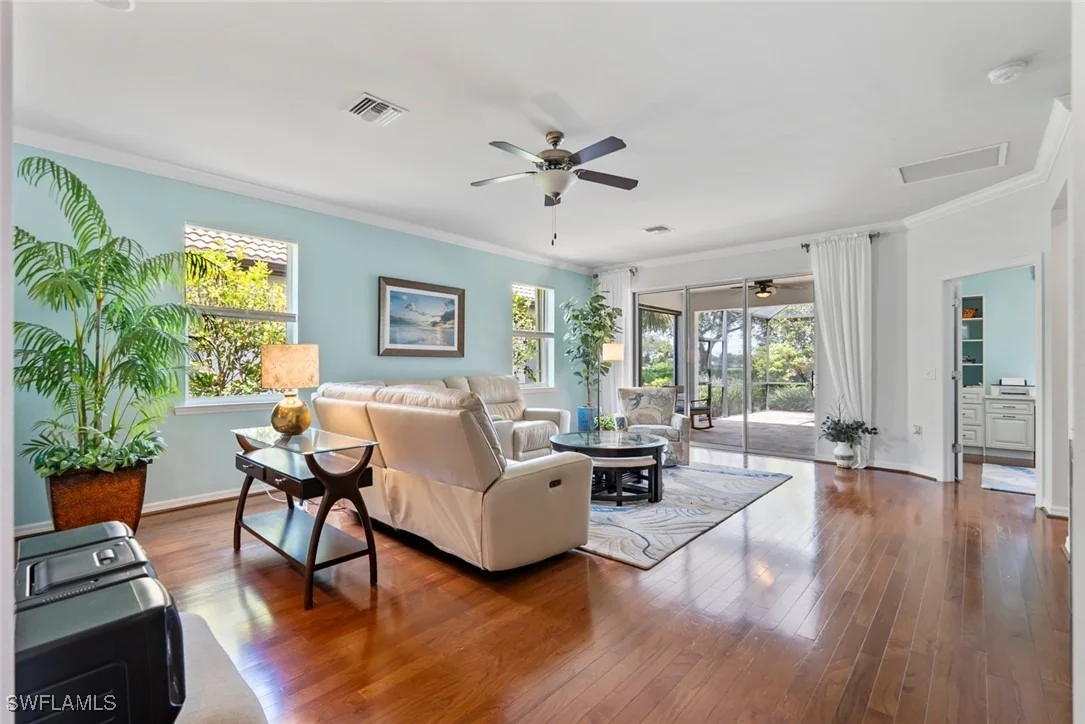 Photo of 6101 Victory Drive