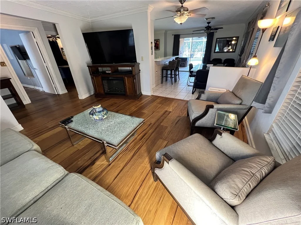 Photo of 690 95th Avenue N