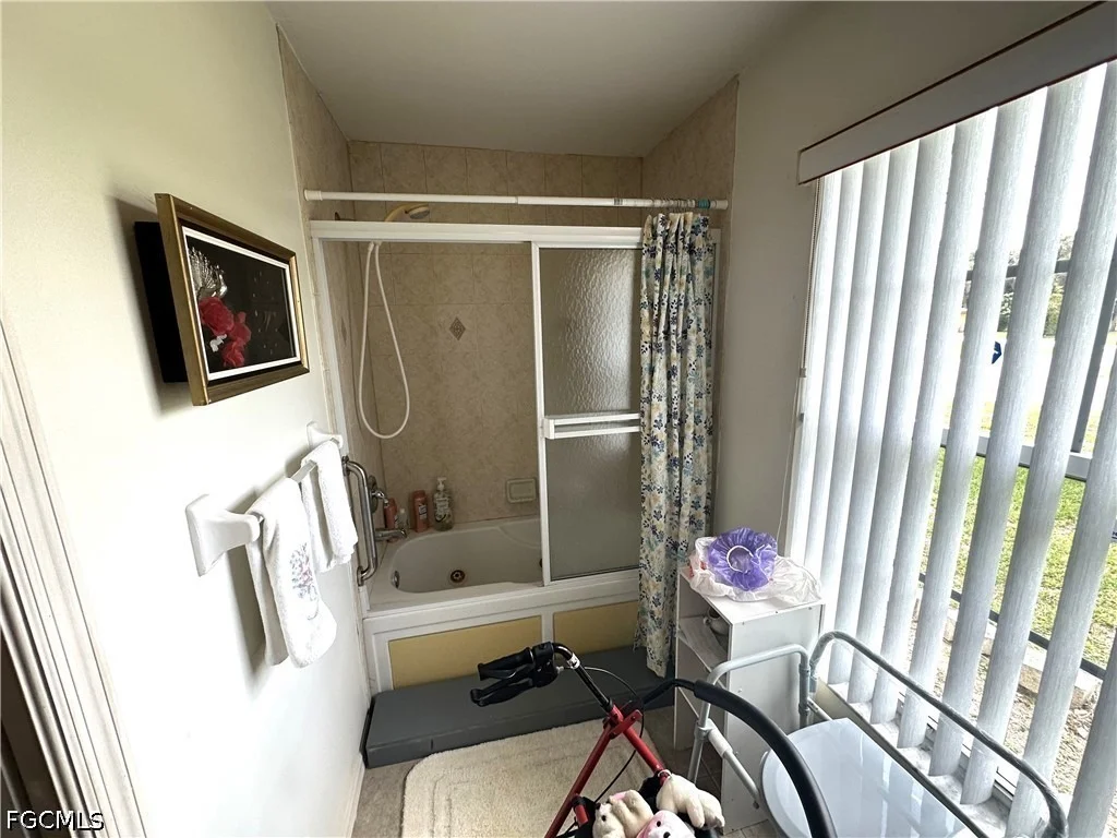 Photo of 2409 Del Ray Place
