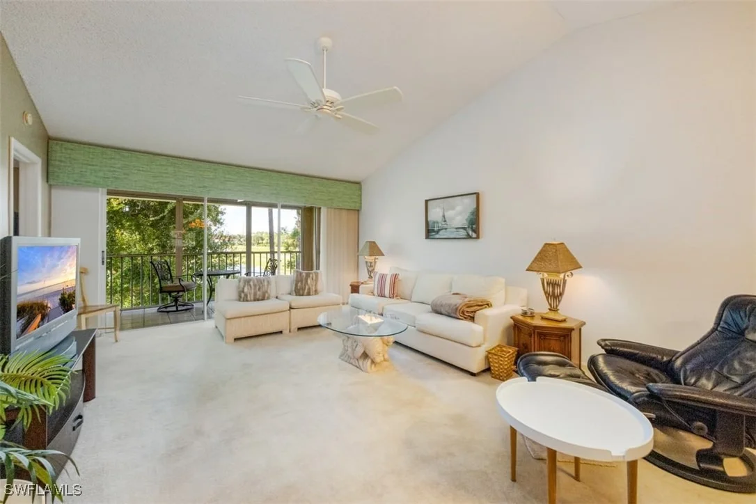 Photo of Unit B306 at 5965 Bloomfield Circle