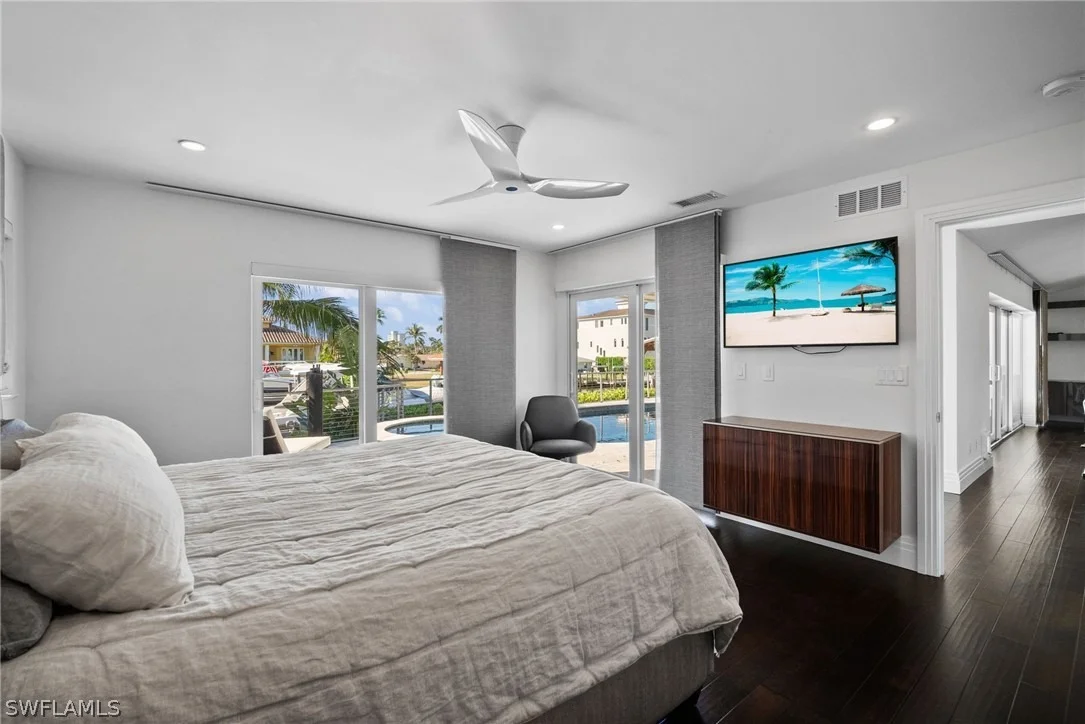 Photo of 266 Egret Avenue