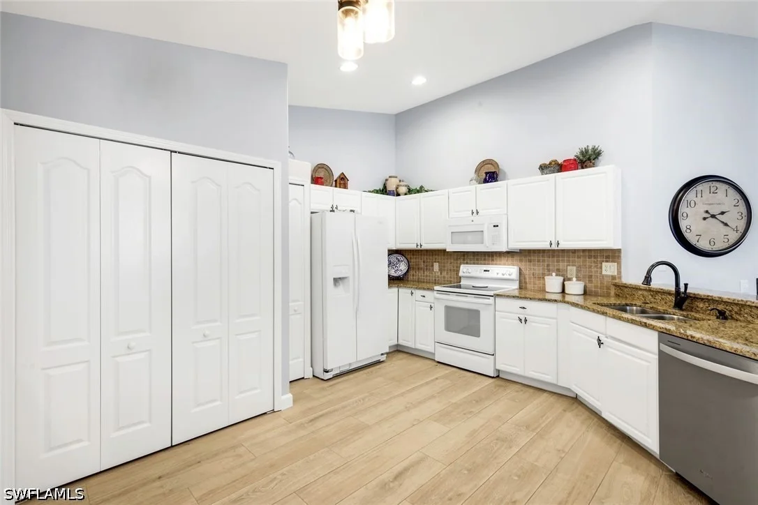 Photo of Unit 3002 at 9331 Spring Run Boulevard