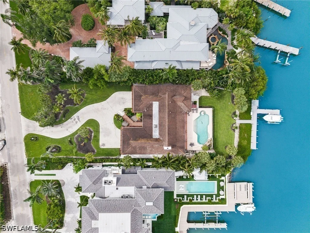 Photo of 3695 Gordon Drive