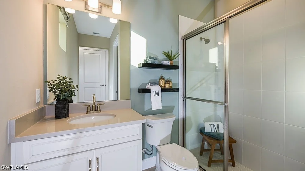 Photo of 23067 Silver Pearl Key