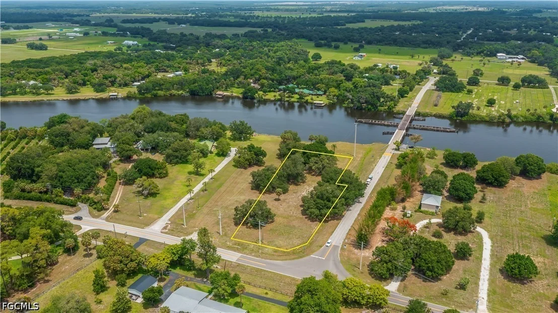 Photo of 75 Ft Denaud Bridge Way