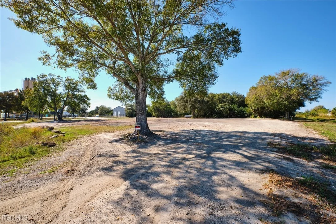 Photo of 400 S Industrial Loop