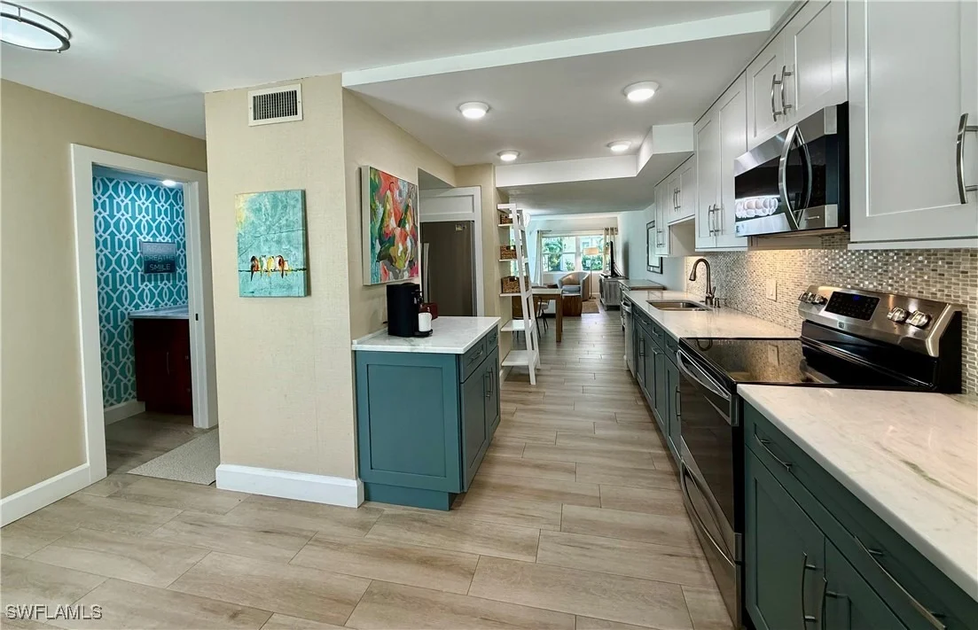 Photo of Unit 534 at 800 River Point Drive