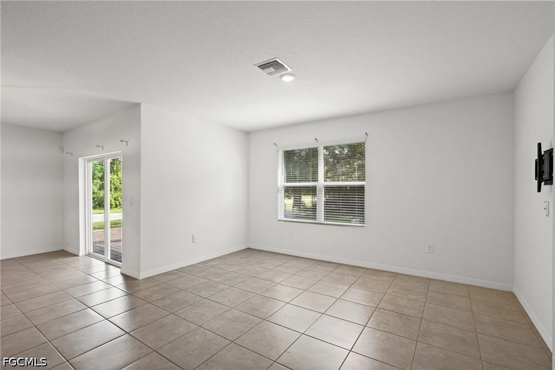 Photo of 2261 Webster Road