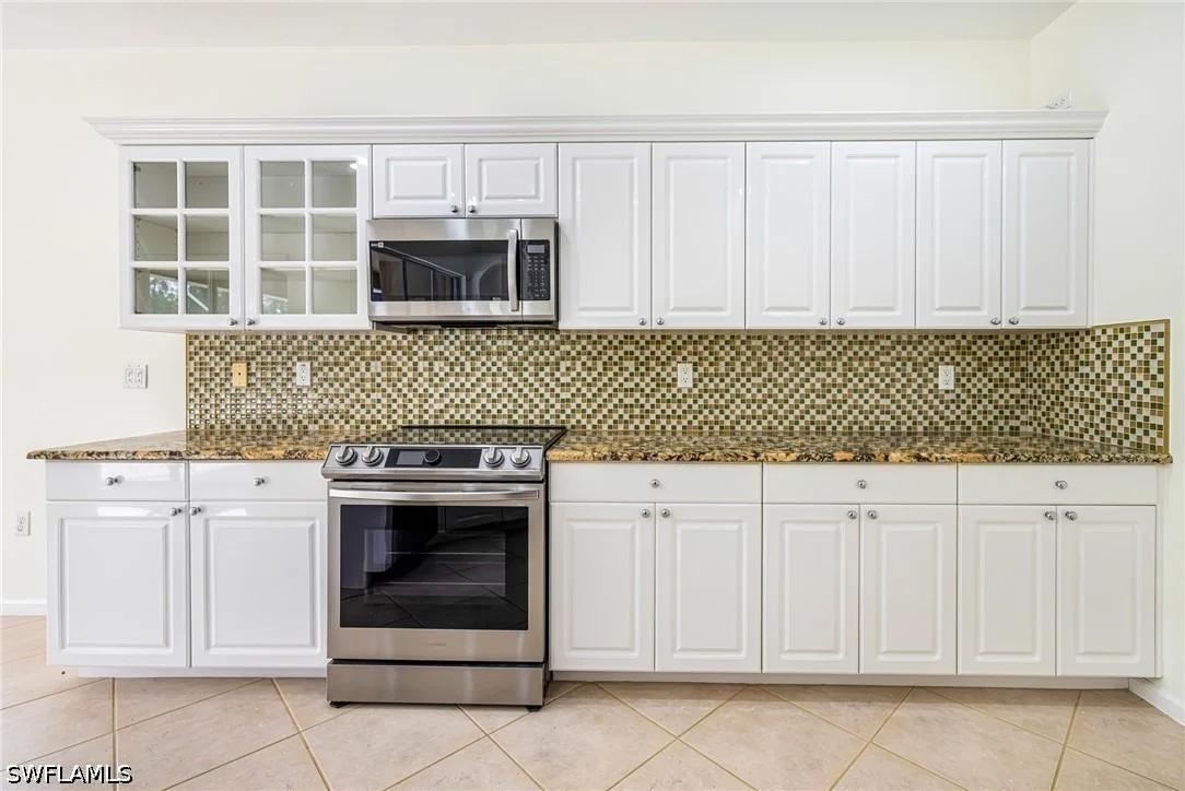Photo of 9279 Oak Strand Drive