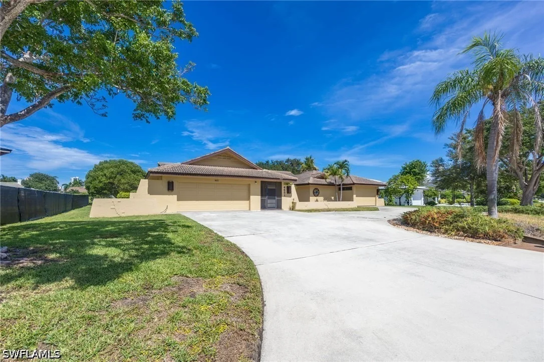 Photo of 4651 West Boulevard