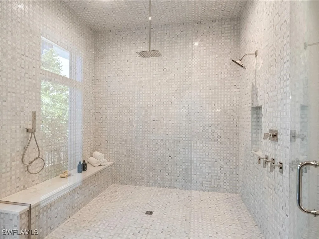 Photo of 612 Binnacle Drive