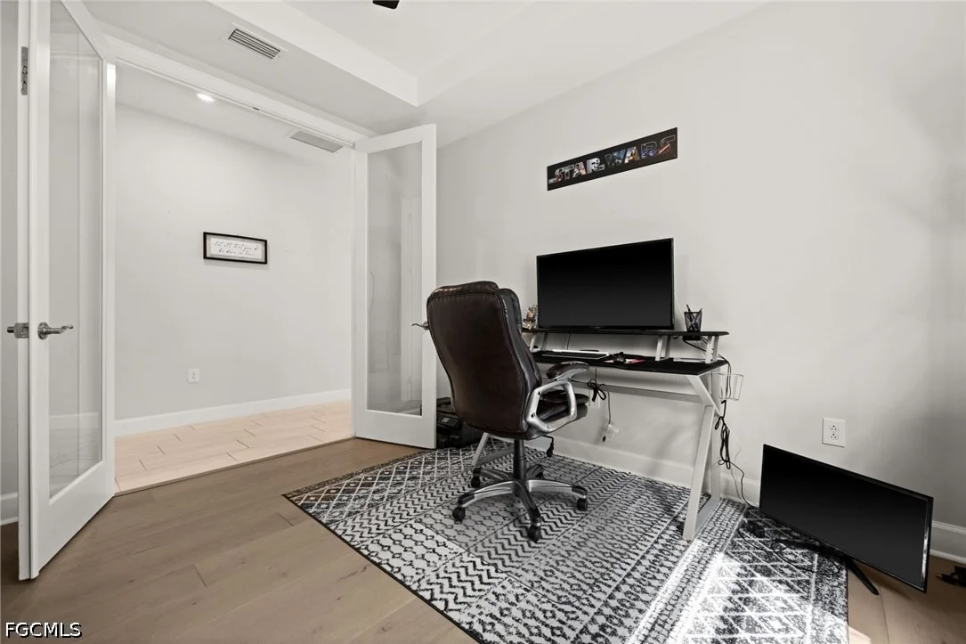 Photo of 42364 Edgewater Drive