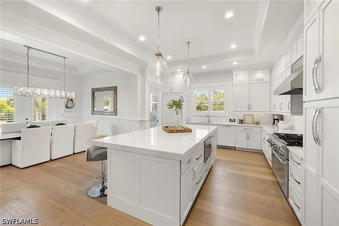Photo of 950 8th Street S